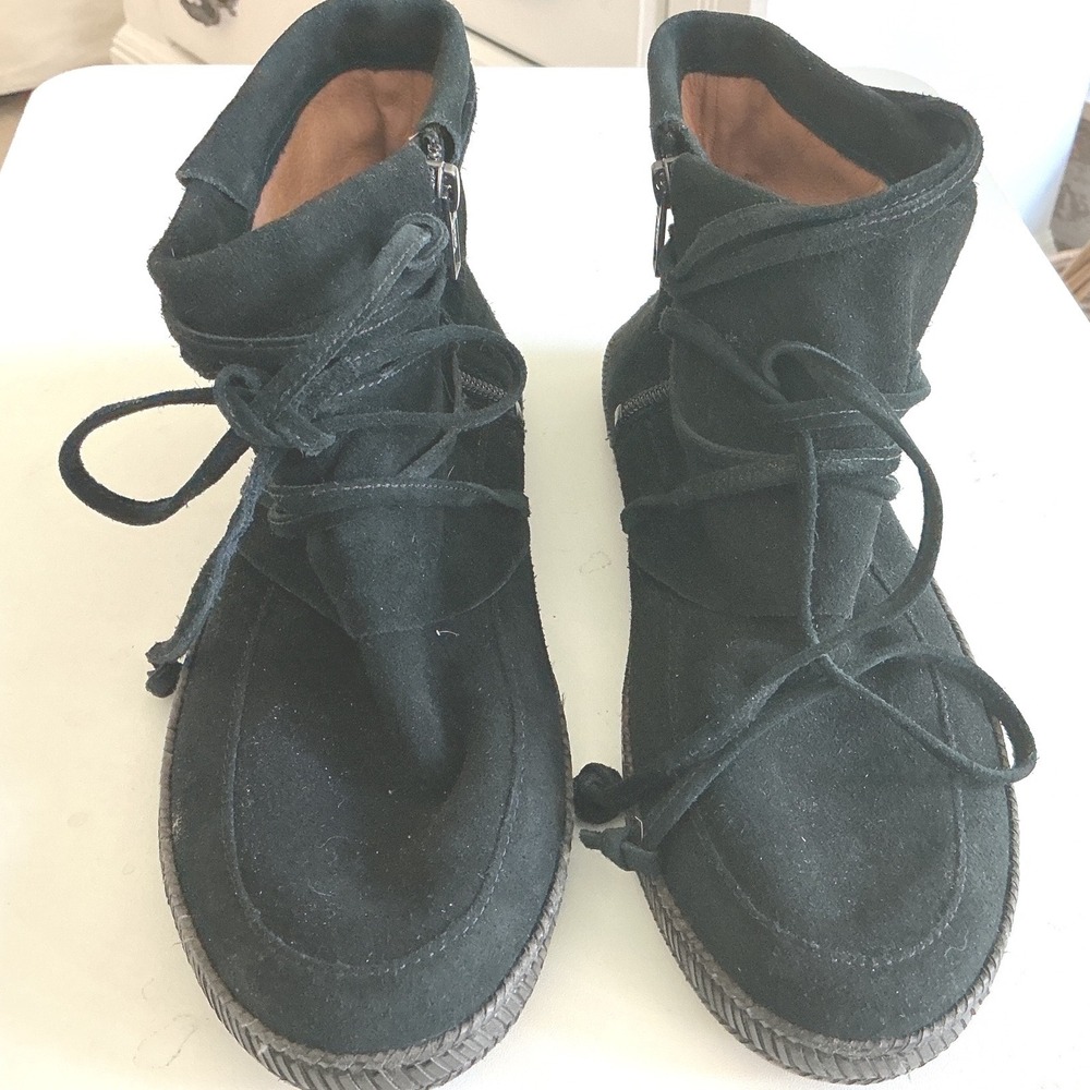 UGG Kaila Black Suede Lace Up Side Zip Ankle Boots 1019129 Womens 7